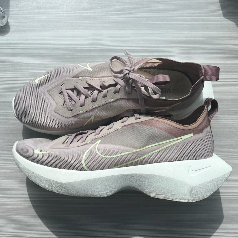 Nike Vista Lite Shoes Fossil Stone-Desert Dust-Barely Volt Women's 11